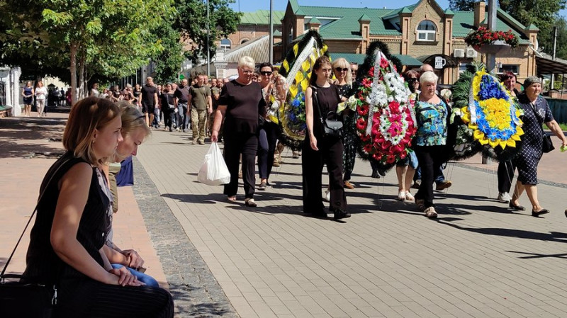 Попрощалися з трьома захисниками на Чернігівщині — Олександром Герасименком, Сергієм Солов'єм та Віталієм Калеником