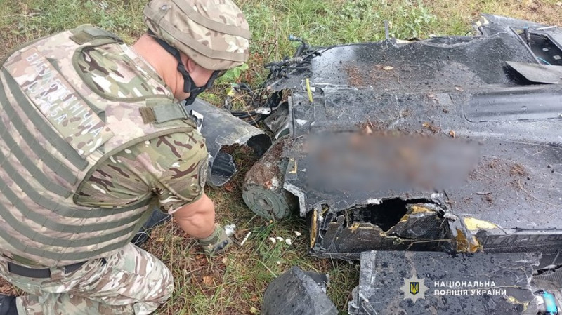 На Чернігівщині вибухотехніки знешкодили бойову частину збитого російського безпілотника