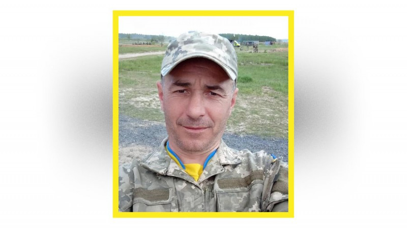 На Чернігівщині попрощалися із загиблими захисниками Владиславом Пушенком та Олександром Байбарацьким