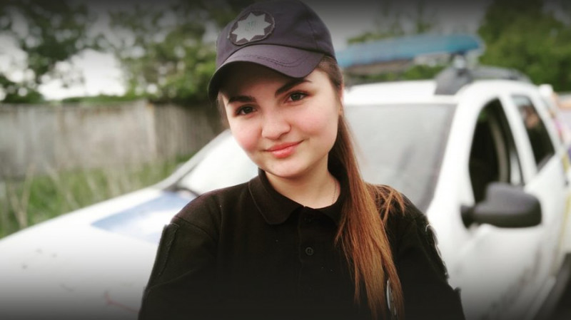 З поліцейської — в тату-майстрині: історія Таїсії Маслак, яка відкрила перший у Козелецькій громаді тату-салон
