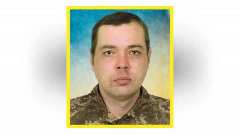 З двома захисниками попрощалися на Чернігівщині — Віктором Кияном та Сергієм Каревіним