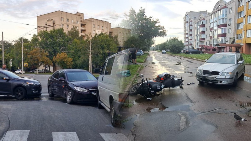 У Чернігові за день сталися дві аварії, внаслідок яких троє людей потрапили до лікарень