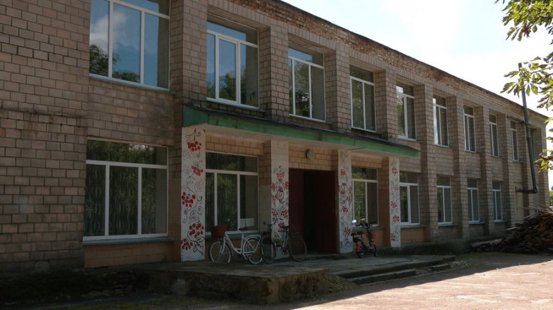 Під час окупації села на Чернігівщині росіяни намагалися спалити український прапор