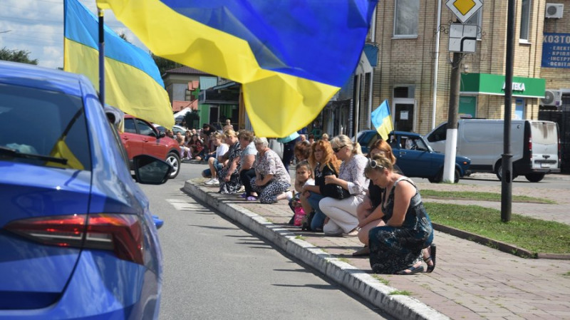 На Чернігівщині попрощалися з захисниками Сергієм Прокопчуком та Миколою Гавришем