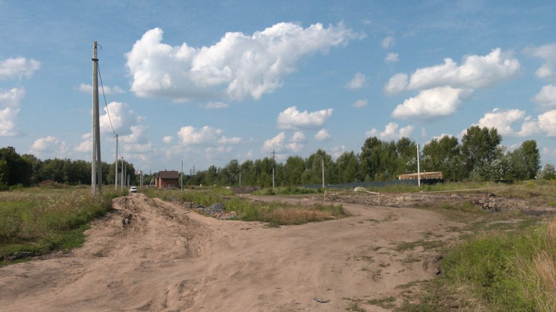 Біля водойми у Чернігові прибрали залишки фортифікацій та продовжують будівництво