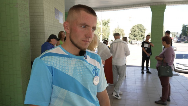 "Важливо, щоб пам’ятали мого тата": у Мені на Чернігівщині відбувся забіг у памʼять про загиблих захисників та захисниць