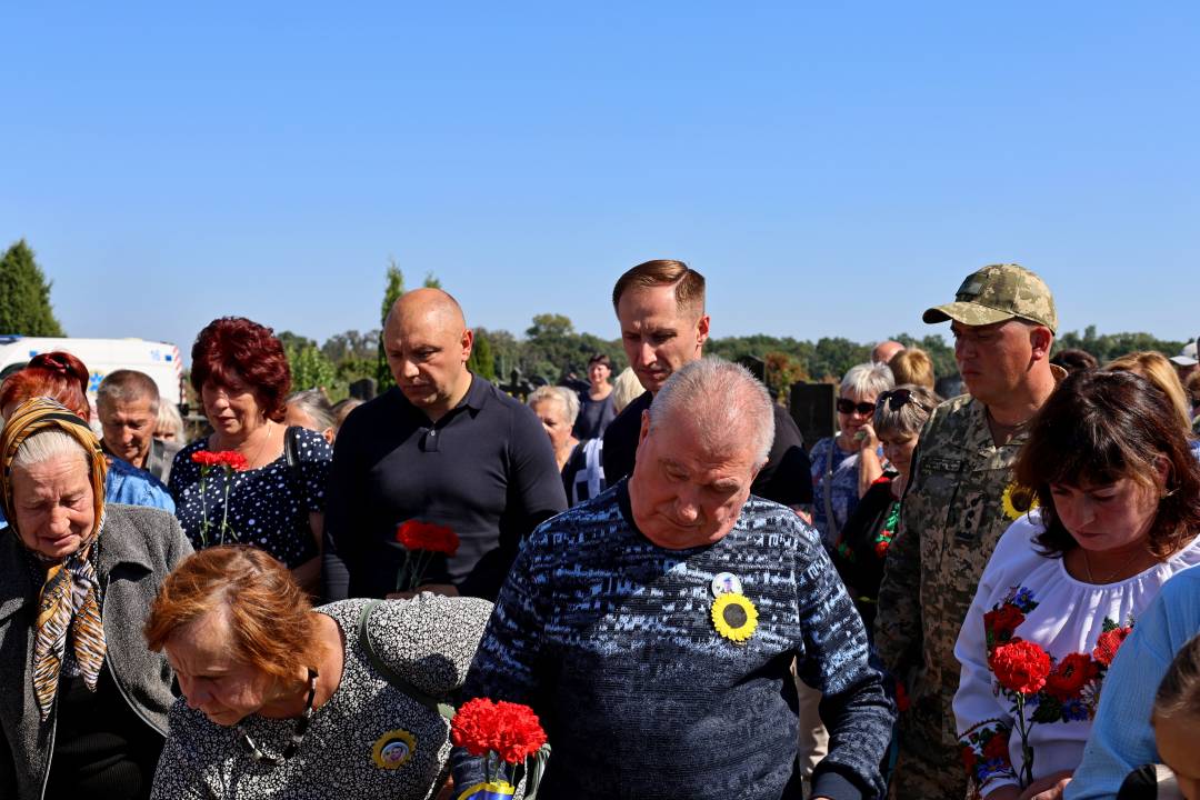 Чернігів віддав шану полеглим воїнам у День пам’яті захисників України