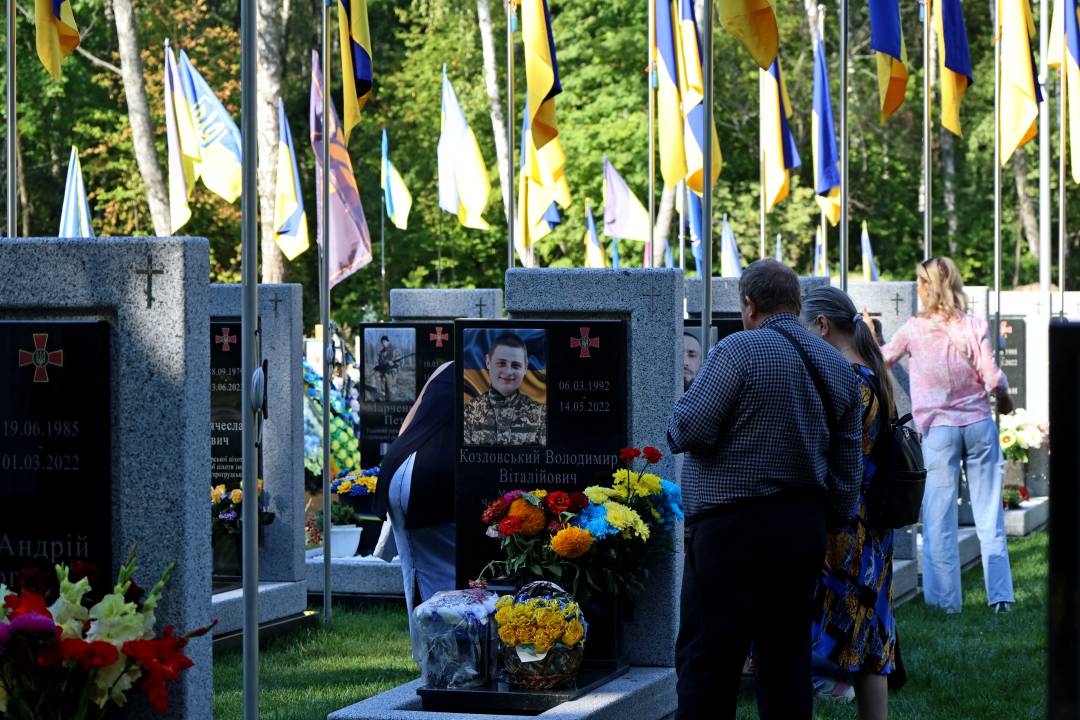 Чернігів віддав шану полеглим воїнам у День пам’яті захисників України
