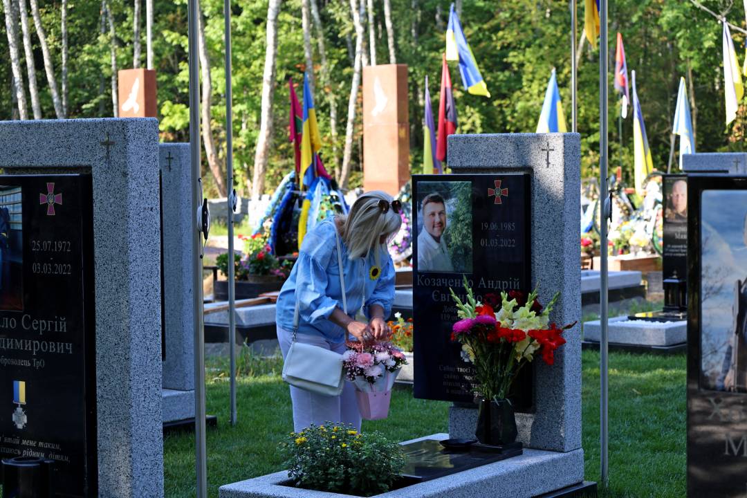 Чернігів віддав шану полеглим воїнам у День пам’яті захисників України