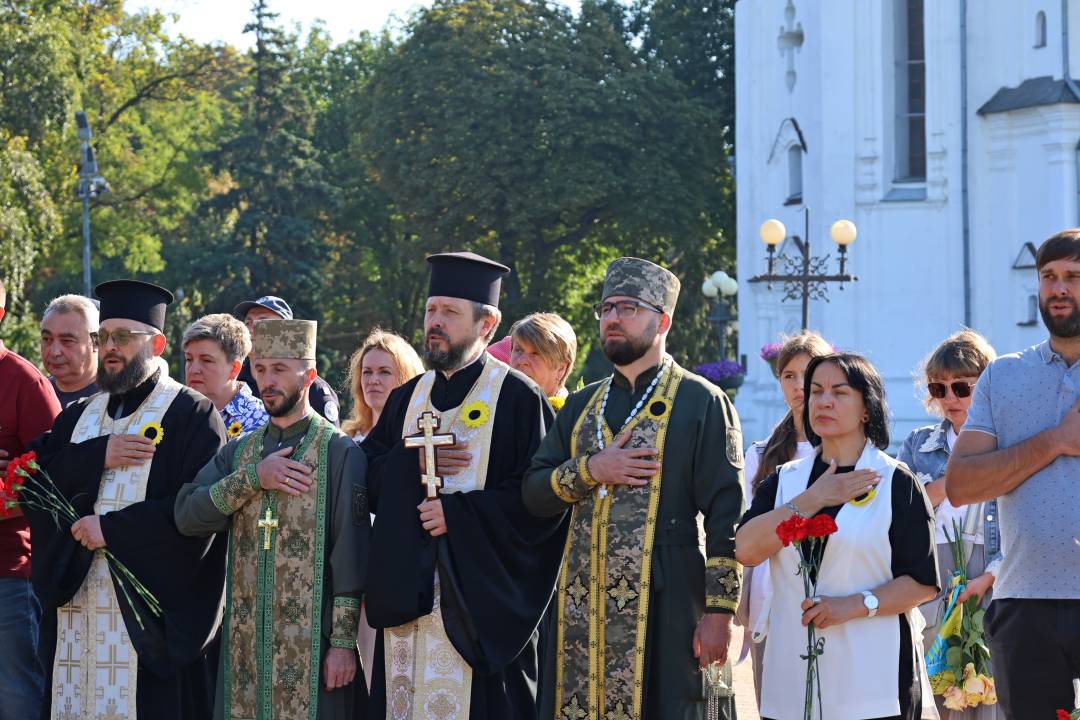 Чернігів віддав шану полеглим воїнам у День пам’яті захисників України