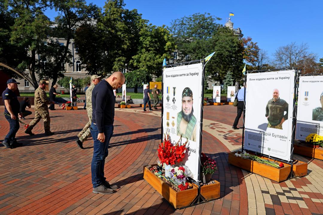 Чернігів віддав шану полеглим воїнам у День пам’яті захисників України