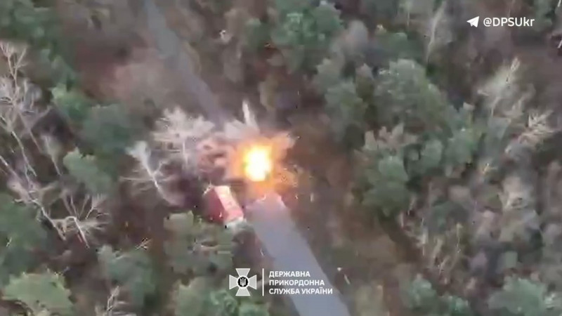 Жодної звістки про село й будинок, у якому жила: що каже колишня жителька Мурав'їв на Чернігівщині, що за 2 км від РФ