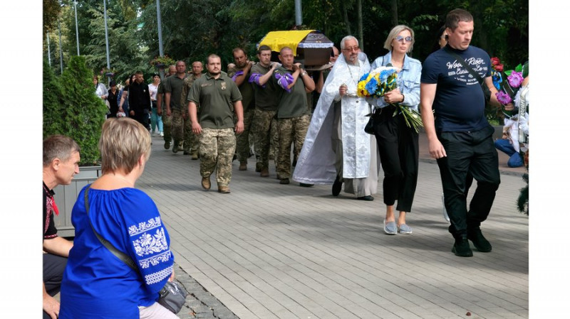 На Чернігівщині поховали військових Андрія Шевченка, Андрія Нестеренка та Олександра Безуса