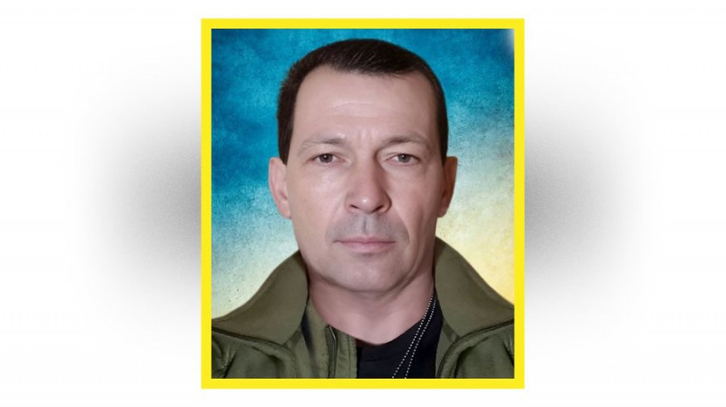 З двома захисниками попрощалися на Чернігівщині — Віктором Кияном та Сергієм Каревіним