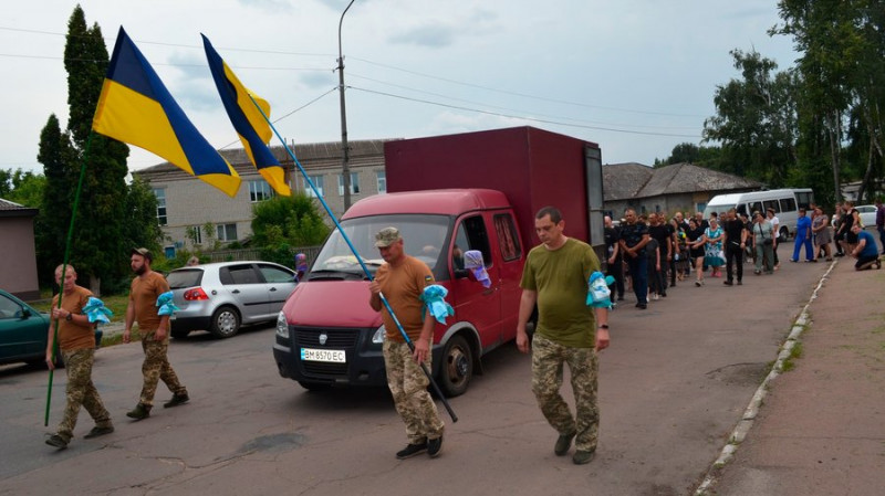 На Чернігівщині попрощалися із загиблими захисниками Владиславом Пушенком та Олександром Байбарацьким