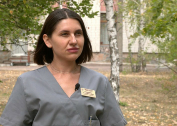 "Захворюваність на COVID-19 зростає, але це менше, ніж торік": чернігівські лікарі розповіли про нові штами вірусу «Захворюваність на COVID-19 зростає, але це менше, ніж торік»: чернігівські лікарі розповіли про нові штами вірусу