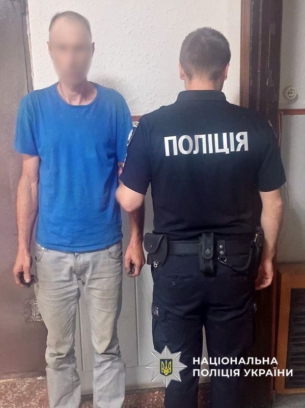 На Чернігівщині поліцейські упродовж доби затримали трьох грабіжників
