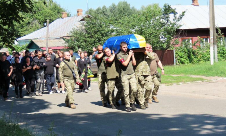 На Чернігівщині прощалися ще з одним Захисником