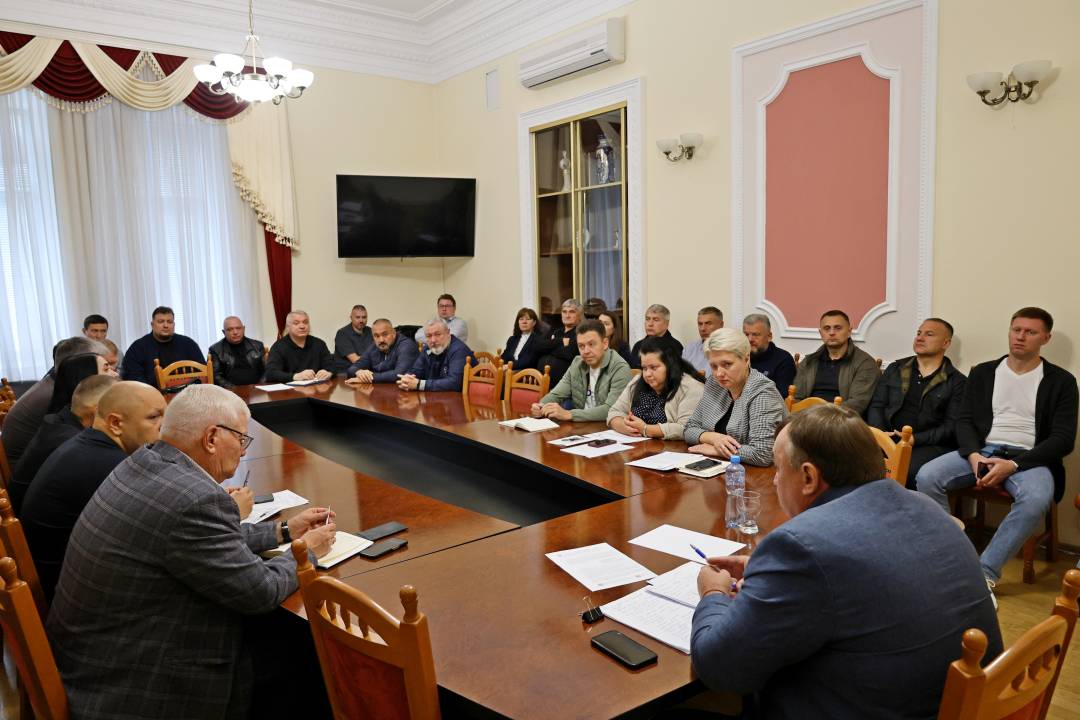 Віктор Геращенко провів щотижневу нараду з питань життєзабезпечення Чернігова
