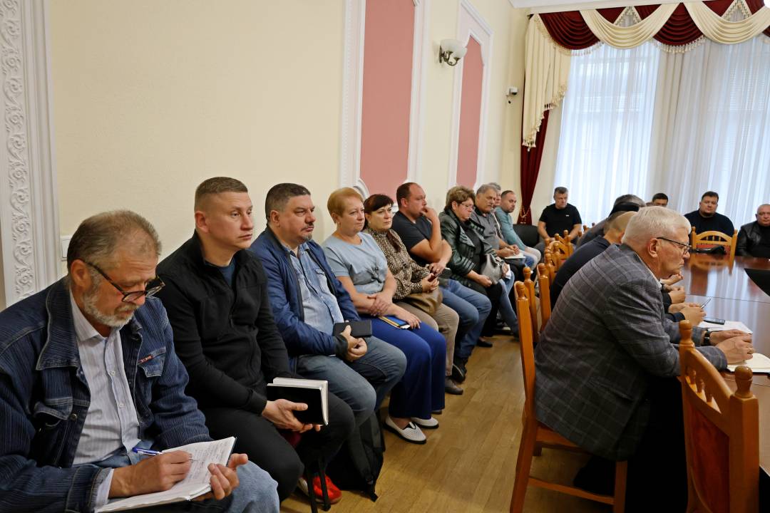 Віктор Геращенко провів щотижневу нараду з питань життєзабезпечення Чернігова