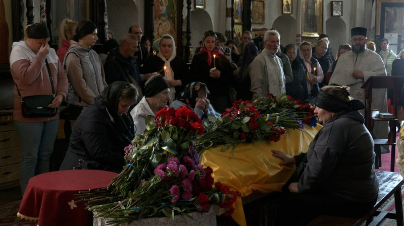 На Чернігівщині попрощалися з військовими ЗСУ Миколою Пашком, Єгором Зубчиком та Павлом Комашинським