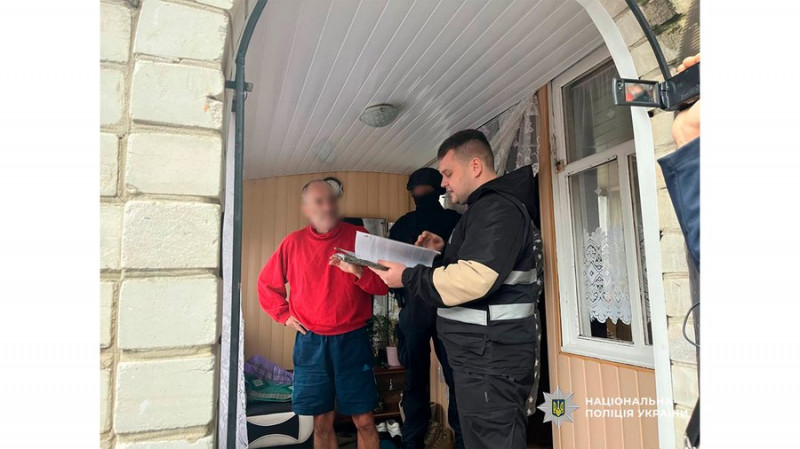 Викрали гербіциди на 110 тис. грн та авто: на Чернігівщині затримали батька і сина, яких підозрюють у декількох злочинах