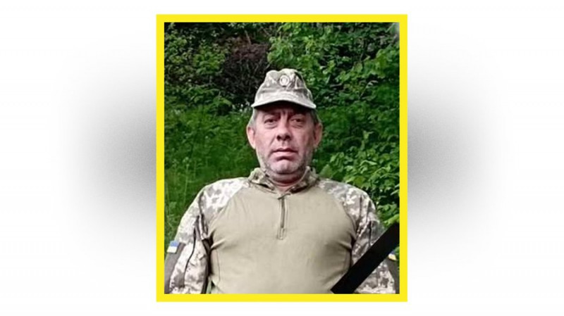 На Чернігівщині попрощалися з бійцями Олексієм Лисенком та Романом Мицу