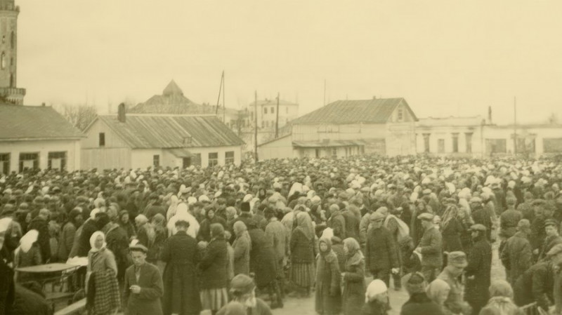Про Чернігів — від німецької до радянської окупації: історики про руйнацію міста та "звільнення" його Червоною армією