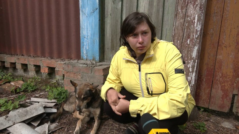 "Одну кішку вбило, іншій осколок влучив у лапу": родина з Грем’яча на Чернігівщині вивезла 12 тварин із-під обстрілів