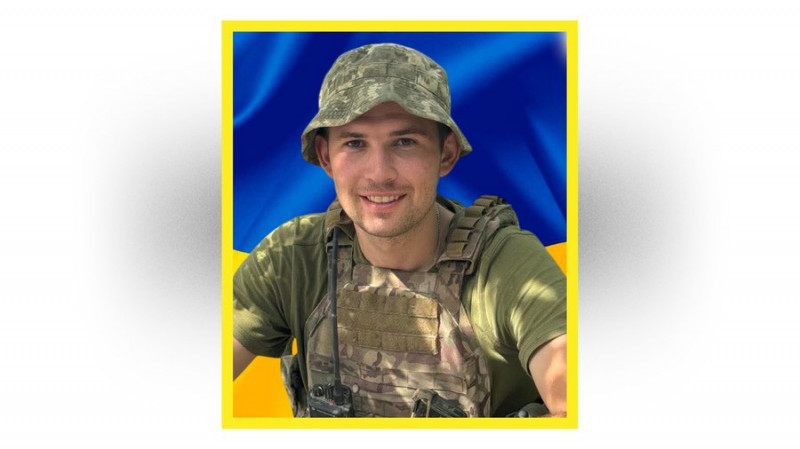 На Чернігівщині попрощалися з Євгенієм Костюченком, Анатолієм Кузьменком та Артемом Лебедем, які загинули на фронті
