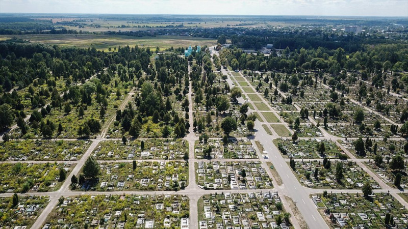У Ніжині відкрили меморіальні дошки на честь загиблих захисників Дмитра Горнова та Владислава Тагаєва