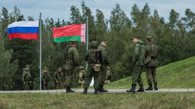 НАР, "Молнією", FPV-дронами та іншими видами зброї армія РФ атакувала Семенівку й 12 сіл на прикордонні Чернігівщини