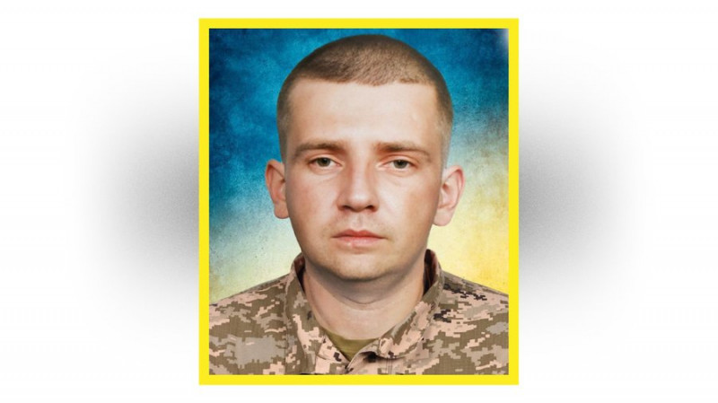 На Чернігівщині попрощались з бійцями Володимиром Синявським, Олександром Падуном та Іваном Бочаровим