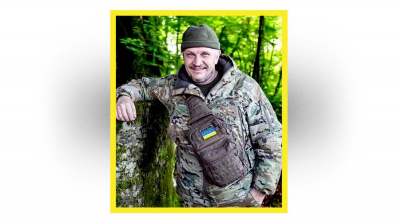 На Чернігівщині попрощалися з двома бійцями — Яковом Шкуратом та Олександром Стіпоном, які загинули на фронті