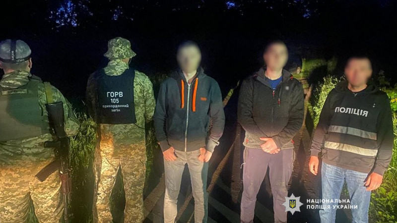 За 6 000 доларів до Білорусі: на Чернігівщині затримали підозрюваних в організації перетину кордону чоловіками