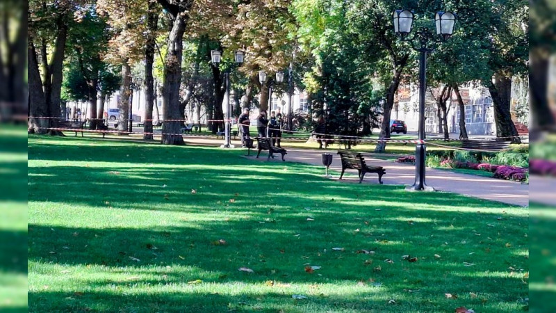 На Валу у Чернігові виявили предмет, який схожий на боєприпас
