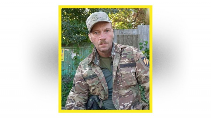 На Чернігівщині попрощались з бійцями Володимиром Синявським, Олександром Падуном та Іваном Бочаровим