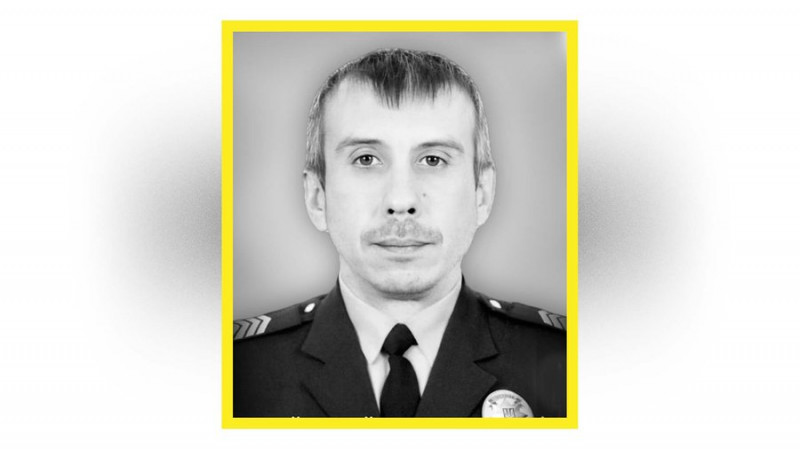 На Чернігівщині попрощалися з двома бійцями: Сергієм Гнітієм та Дмитром Шатаном, які загинули на фронті