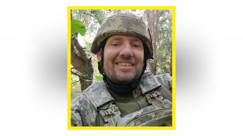 На Чернігівщині поховали захисників Василя Макаревича та Дениса Герасименка, які загинули на фронті