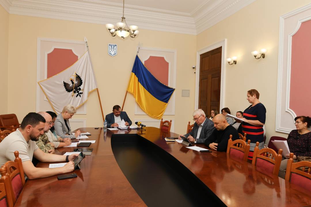 Чернігівці продовжують отримувати матеріальну допомогу від міста