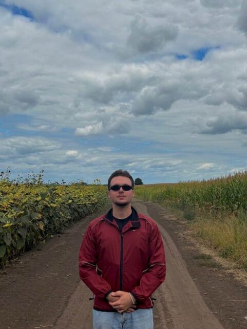 Для приваблення інвесторів і туристів: молодий історик знімає відеоролики про цікавинки Менського краю