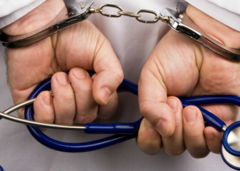 До трьох років позбавлення волі за смерть дитини: в Чернігові лікарці інфекційного відділення повідомили підозру До трьох років позбавлення волі за смерть дитини: в Чернігові лікарці інфекційного відділення повідомили підозру