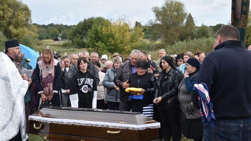 На Чернігівщині попрощалися з бійцями Андрієм Номерчуком, Сергієм Мирним та Олексієм Міщенком