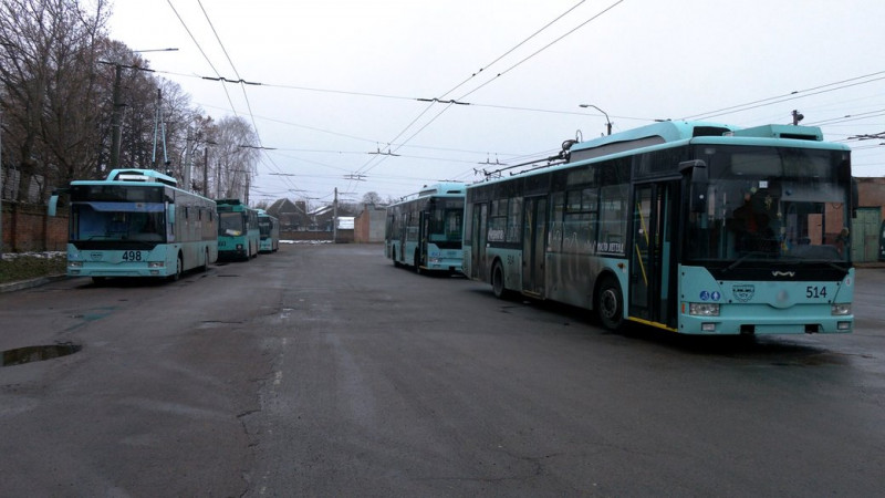 У Чернігові з 1 вересня вносяться зміни в рух трьох тролейбусних маршрутів, ще два — призупинять роботу