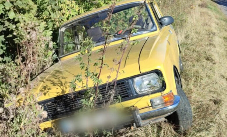 На Чернігівщині п’яний водій врізався в дерево на околиці населеного пункту