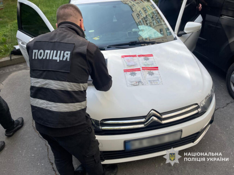 Троє полтавчан за шість тисяч доларів переправляли на Чернігівщині чоловіків до Білорусі (Фото)