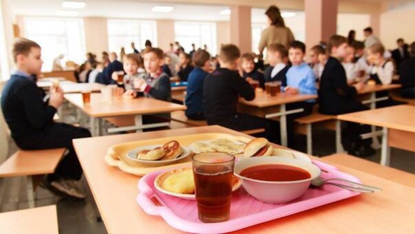 У Чернігові закупили послуги з організації харчування учнів у загальноосвітніх навчальних закладах