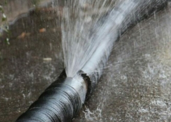 У селі поблизу Чернігова аварія на водопроводі: частина будинків без питної води У селі поблизу Чернігова аварія на водопроводі: частина будинків без питної води