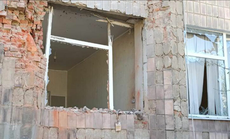 Ворожий дрон влучив у будівлю міської ради: ворог сім разів атакував місто на Чернігівщині