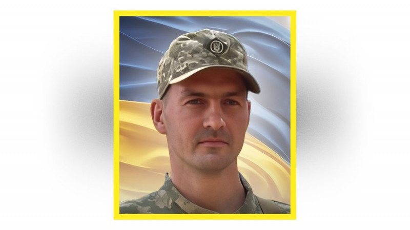 На Чернігівщині попрощалися з бійцями Вадимом Колесниковим та Денисом Стецюном